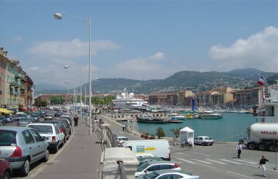 BMW frge i havnen i Nice 2004